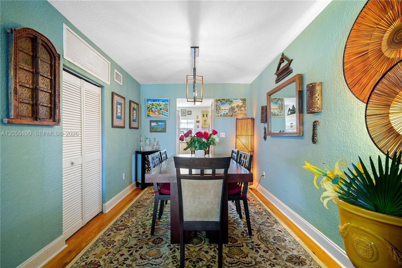 1160 103rd St, Unit 6, Bay Harbor Islands, FL 33154 Photo