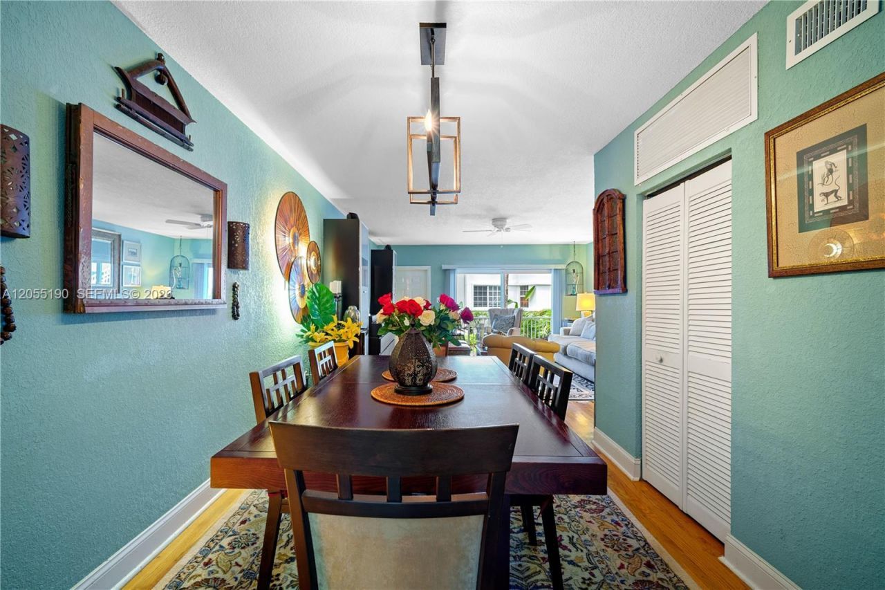 1160 103rd St, Unit 6, Bay Harbor Islands, FL 33154 Photo