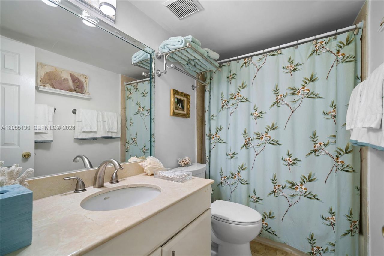 1160 103rd St, Unit 6, Bay Harbor Islands, FL 33154 Photo