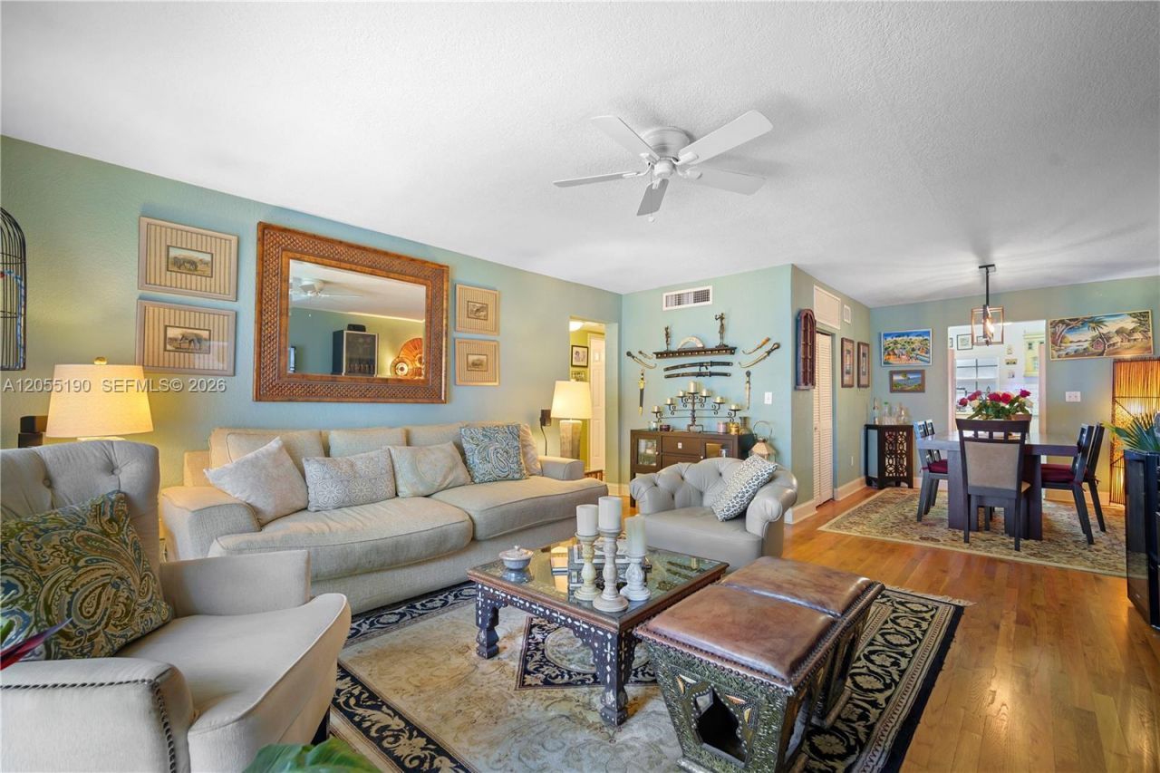1160 103rd St, Unit 6, Bay Harbor Islands, FL 33154 Photo