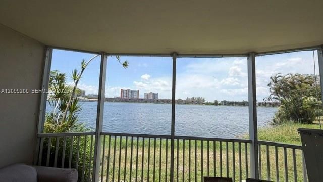 1660 NE 191st St , Unit 110-1, Miami, FL 33179 Photo