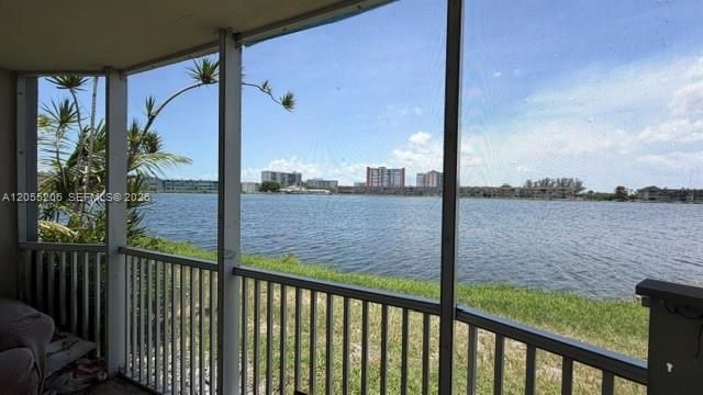 1660 NE 191st St , Unit 110-1, Miami, FL 33179 Photo