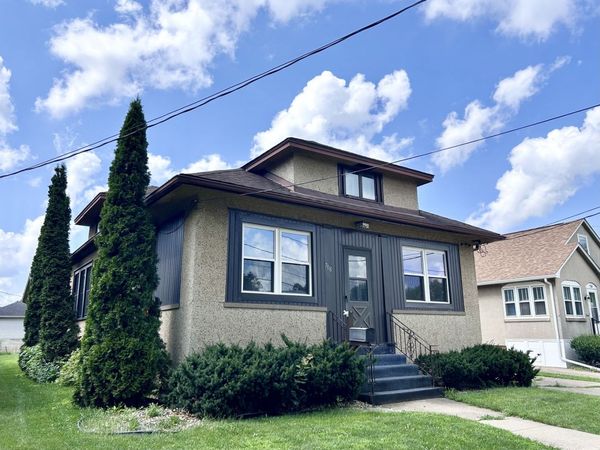 708 12th Street , Peru, IL 61354