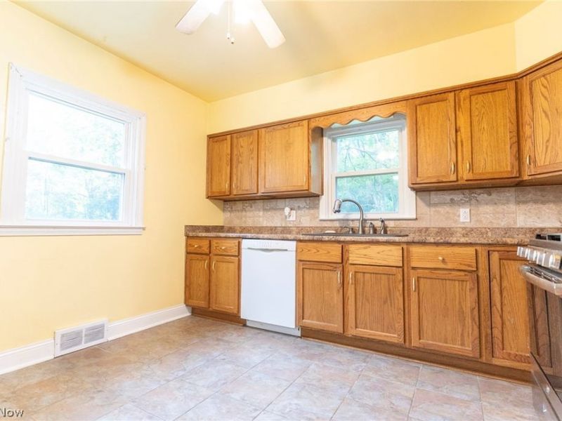 5510 Park Road, Leavittsburg, OH 44430 Photo 6
