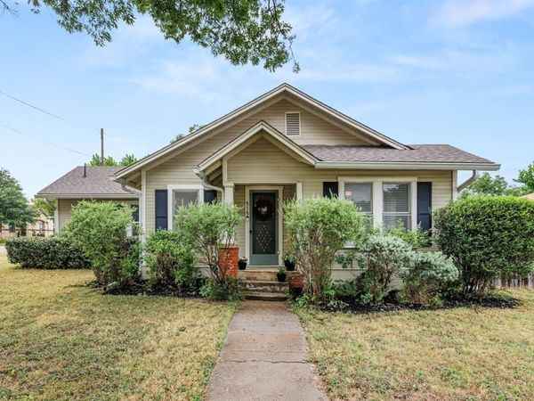 515 W 6th Street, McGregor, TX 76657