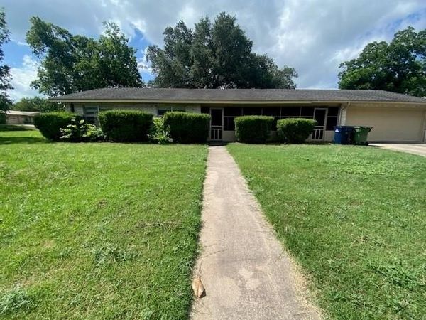 605 E Kerr ST E, Burnet, TX 78611