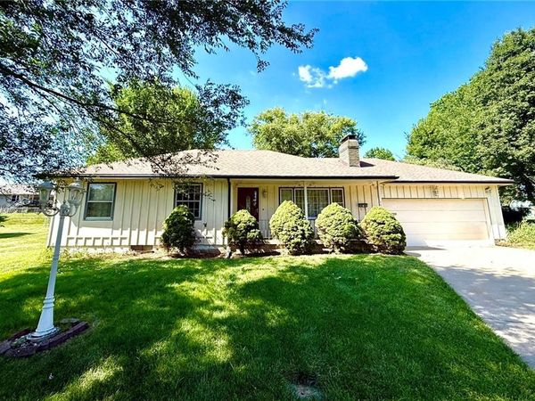 11812 E 48th Street, Kansas City, MO 64133