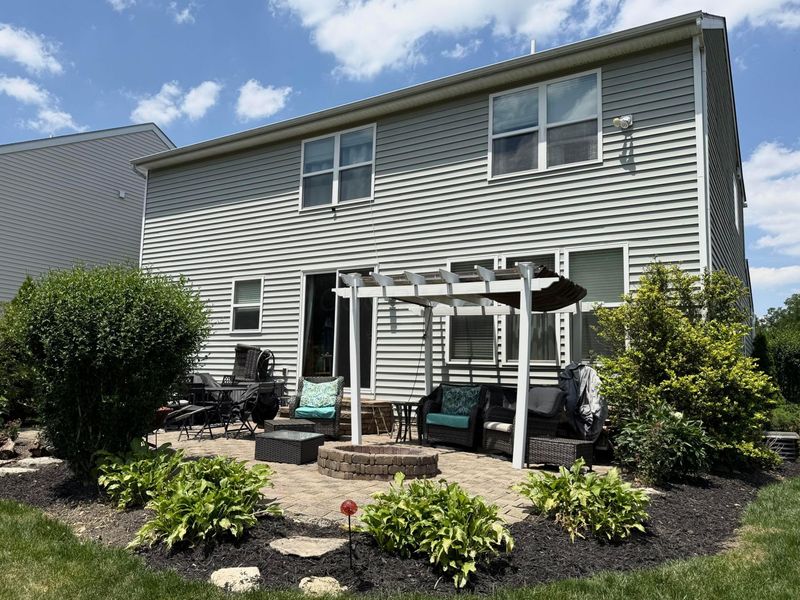 317 Mcelhinny Lane, Lewis Center, OH 43035 Photo 4