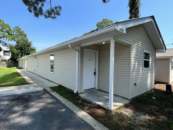 19 SE Park Circle, UNIT A, Fort Walton Beach, FL 32548