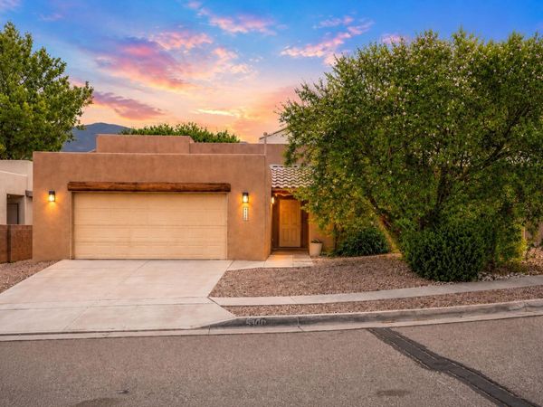 9100 Silverwood Drive NE, Albuquerque, NM 87113