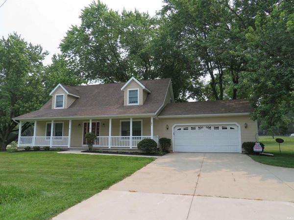 101 Hemsberd Street, Middlebury, IN 46540