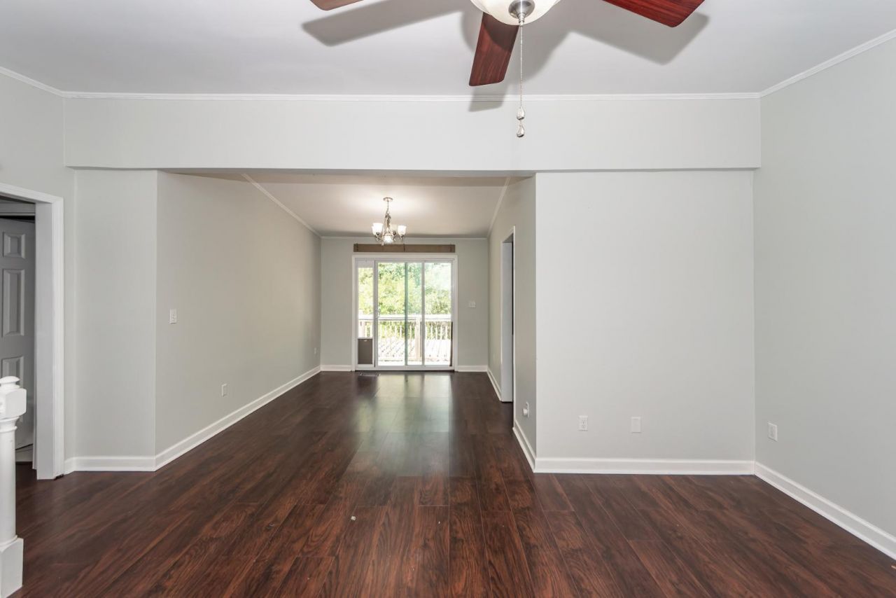 113 Trescott Court Photo 18