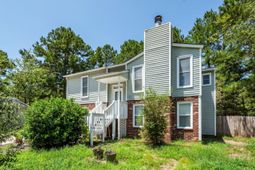 113 Trescott Court photo 4