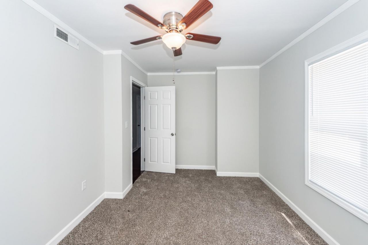 113 Trescott Court Photo 31