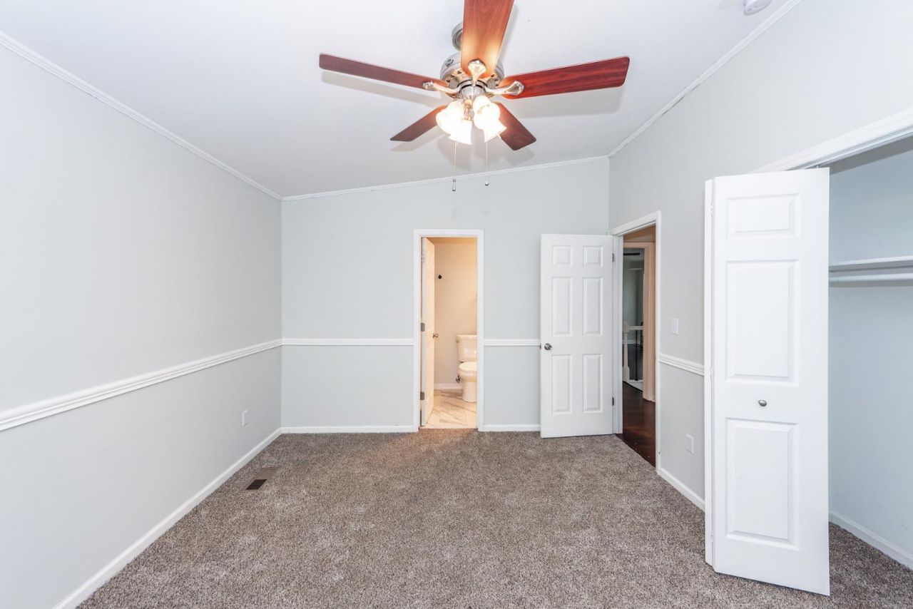 113 Trescott Court Photo 34