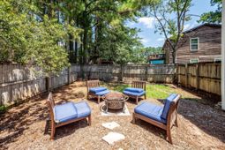 113 Trescott Court photo 4