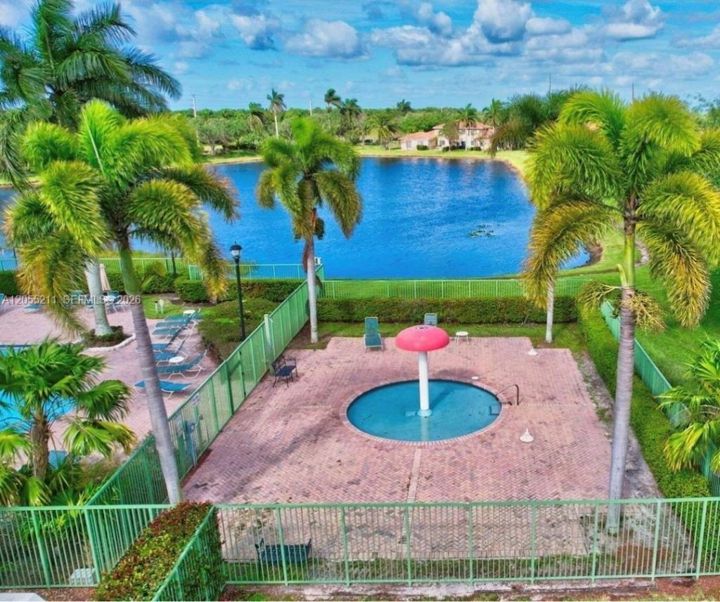 6769 Heritage Grande, Unit 201, Boynton Beach, FL 33437 Photo