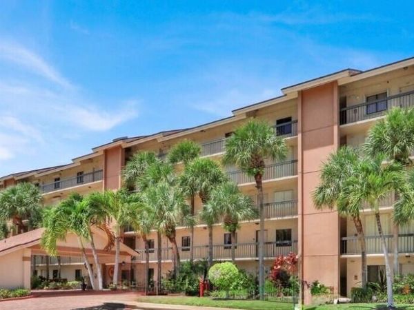 701 SEAFARER Circle, Unit 105, Jupiter, FL 33477