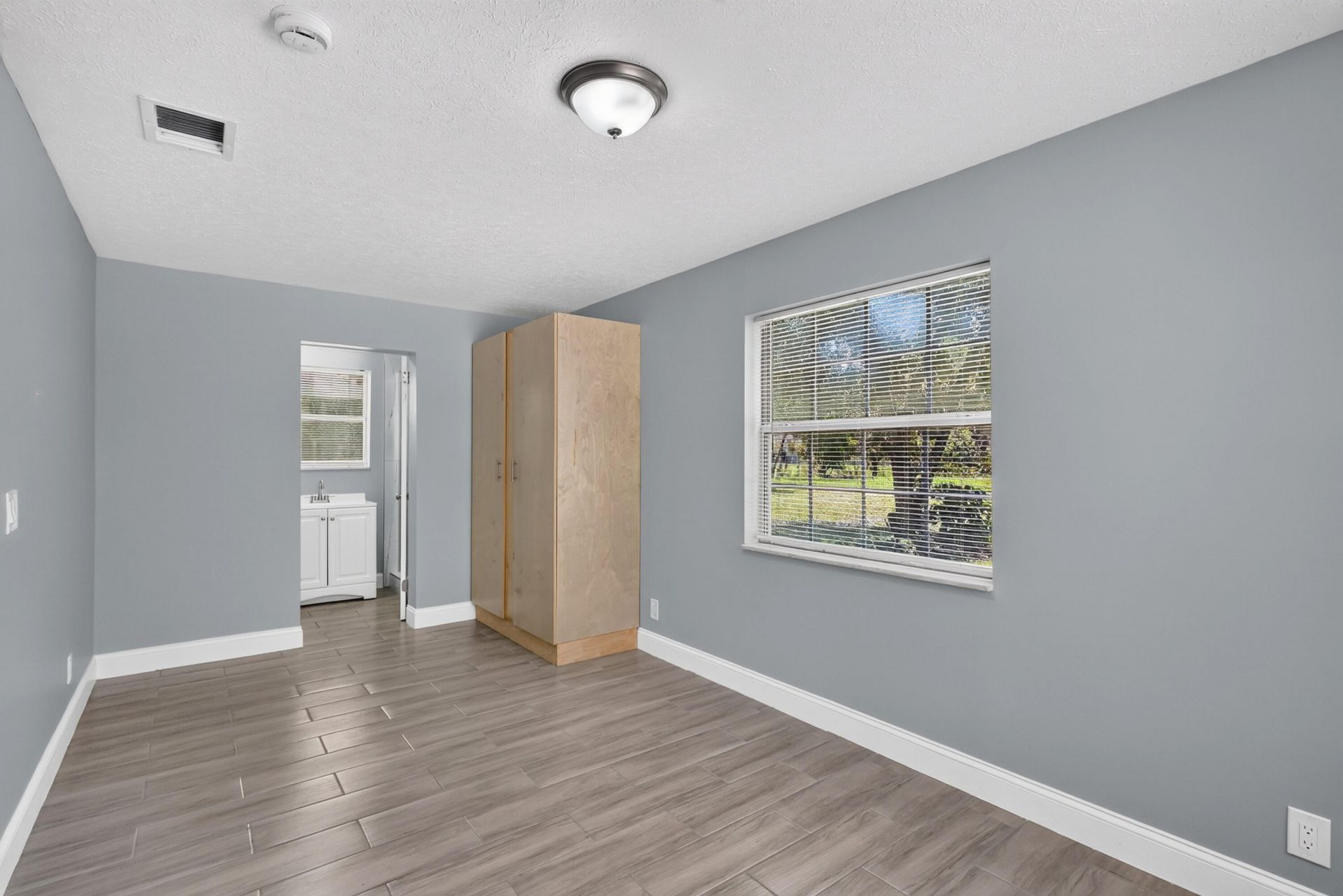 1920 N 48th Street, Fort Pierce, FL 34947 Photo