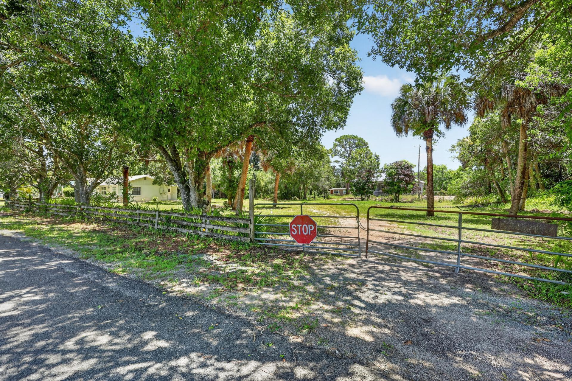 1920 N 48th Street, Fort Pierce, FL 34947 Photo
