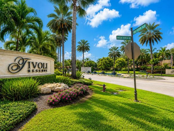 8047 Via Grande, Boynton Beach, FL 33437