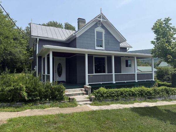 420 C ST , Clifton Forge, VA 24422