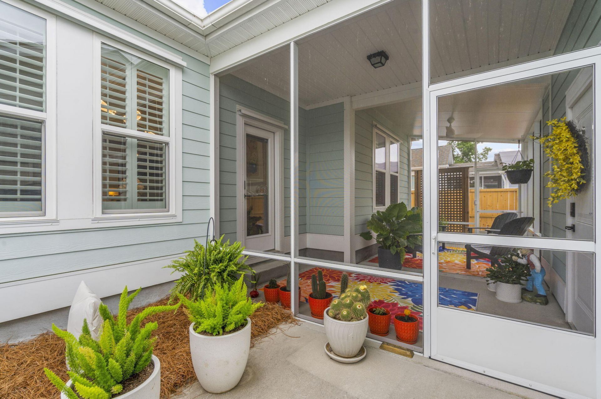 1822 Grovehurst Photo 32