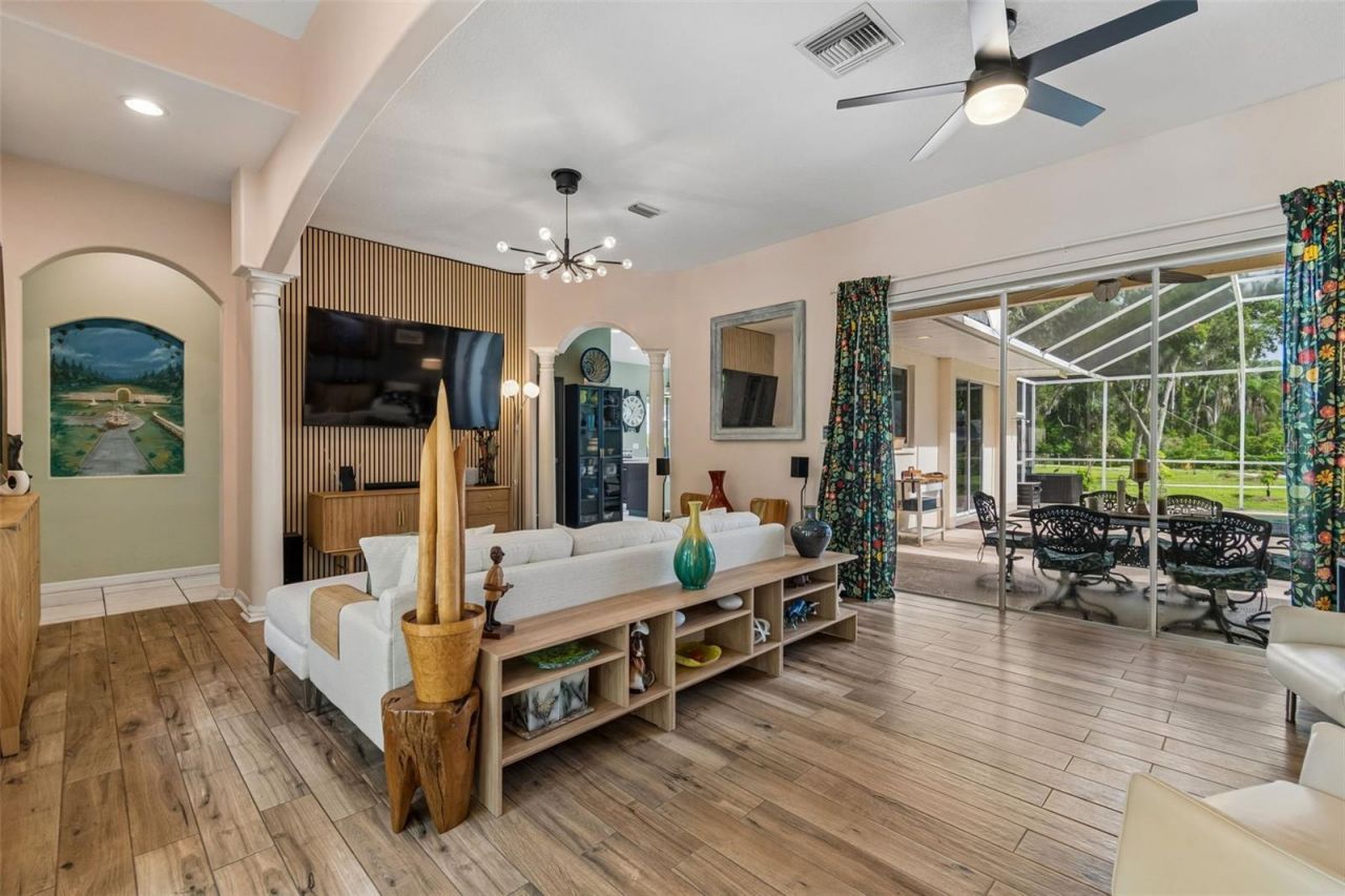 1514 Booth Drive, Valrico, FL 33594 Photo