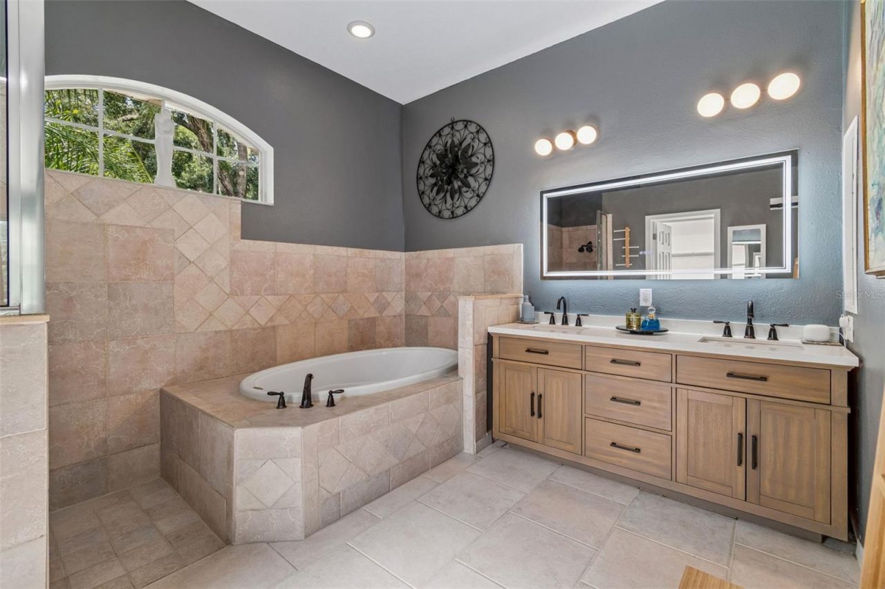 1514 Booth Drive, Valrico, FL 33594 Photo