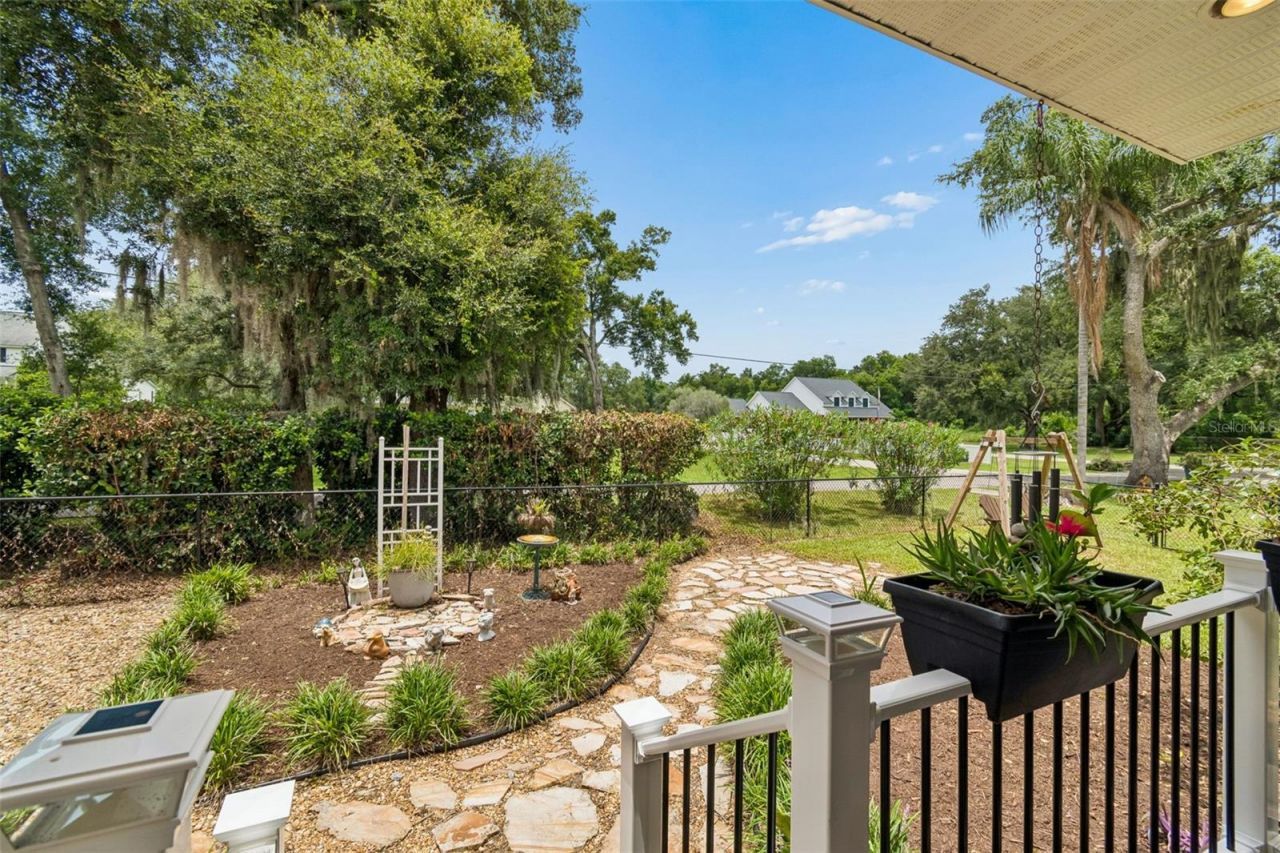 1514 Booth Drive, Valrico, FL 33594 Photo
