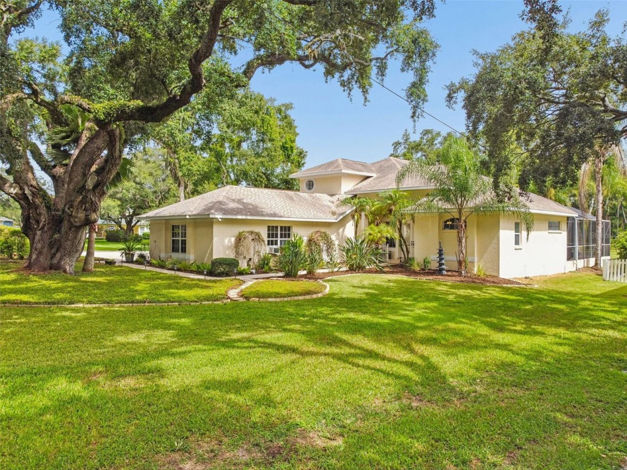 1514 Booth Drive, Valrico, FL 33594 Photo