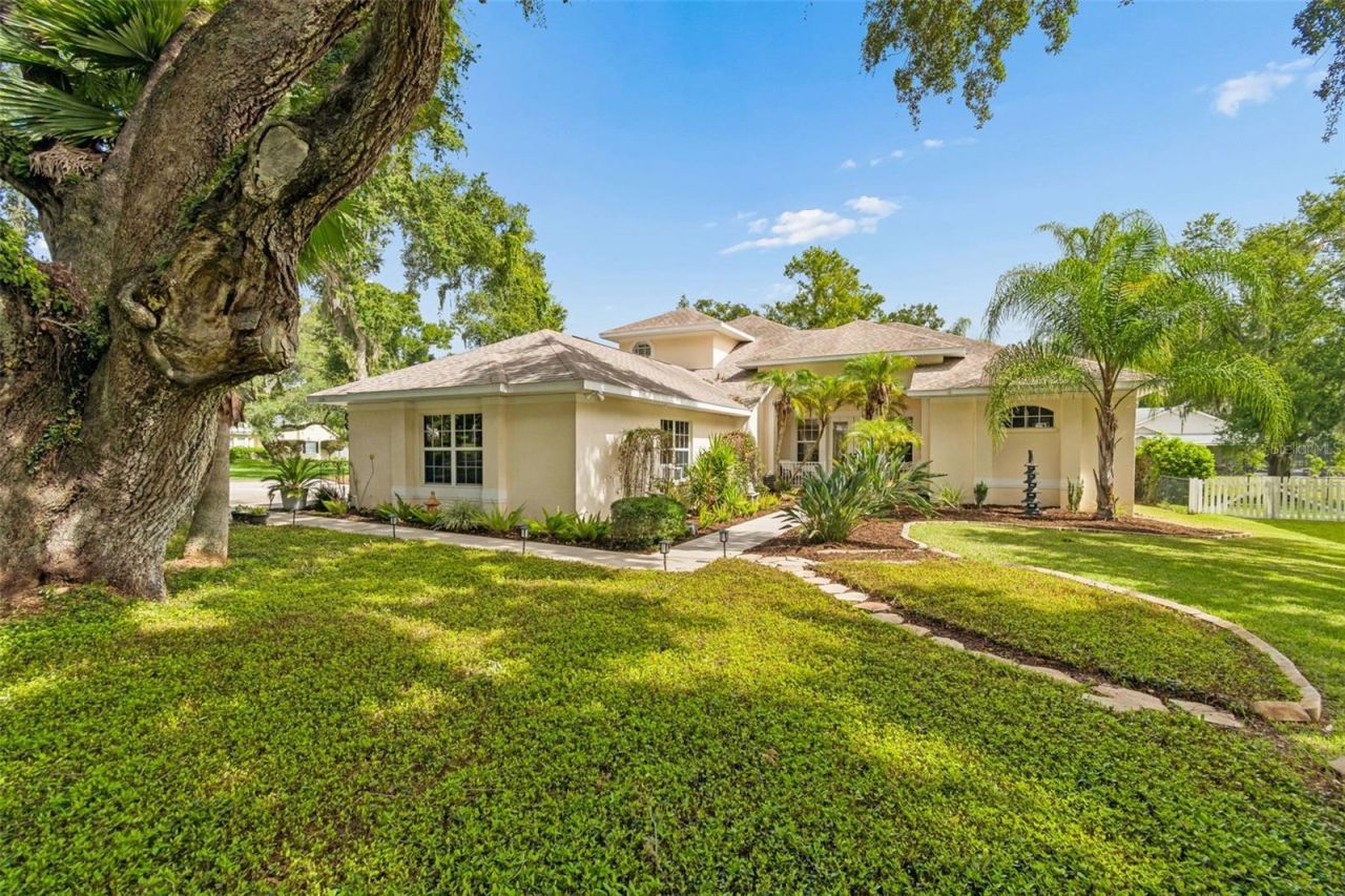 1514 Booth Drive , Valrico, FL 33594 Photo