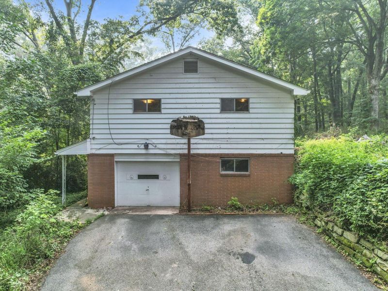630 Cedar Run Road NE, Newark, OH 43055 Photo 1