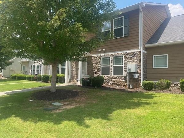 6165 Garden Circle , Douglasville, GA 30135