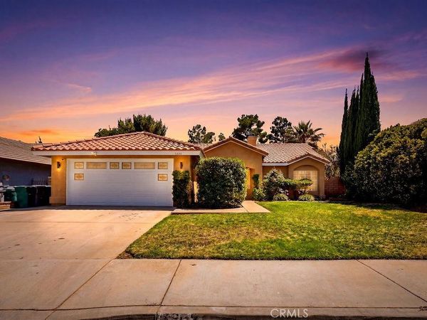 3202 Angeleno Place , Palmdale, CA 93551
