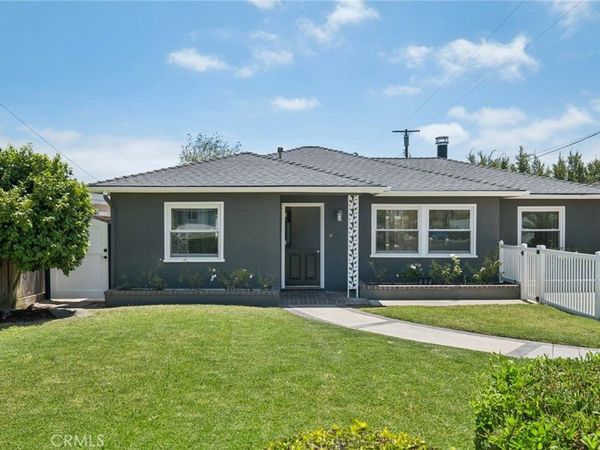 241 E 21st Street , Costa Mesa, CA 92627