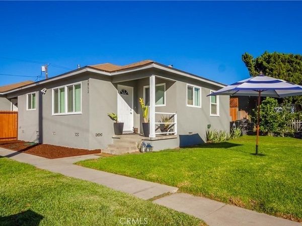 5803 Cartwright Ave , North Hollywood, CA 91601