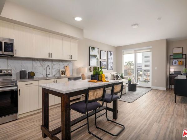 201 N La Brea Avenue , Unit 419, Inglewood, CA 90301