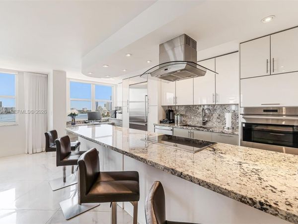 251 174th St, Unit 1104, Sunny Isles Beach, FL 33160
