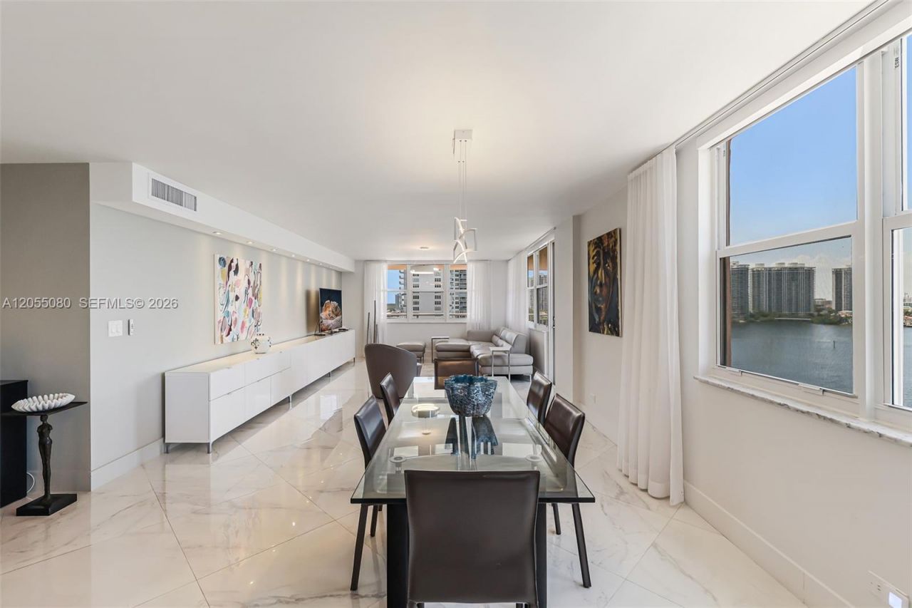 251 174th St, Unit 1104, Sunny Isles Beach, FL 33160 Photo