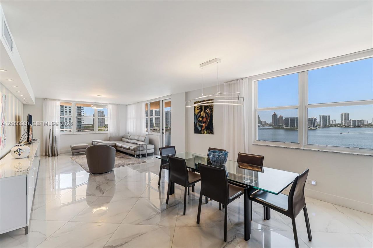 251 174th St, Unit 1104, Sunny Isles Beach, FL 33160 Photo