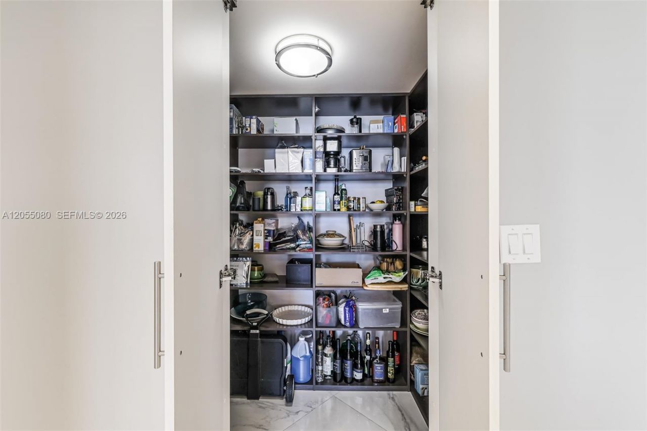 251 174th St, Unit 1104, Sunny Isles Beach, FL 33160 Photo
