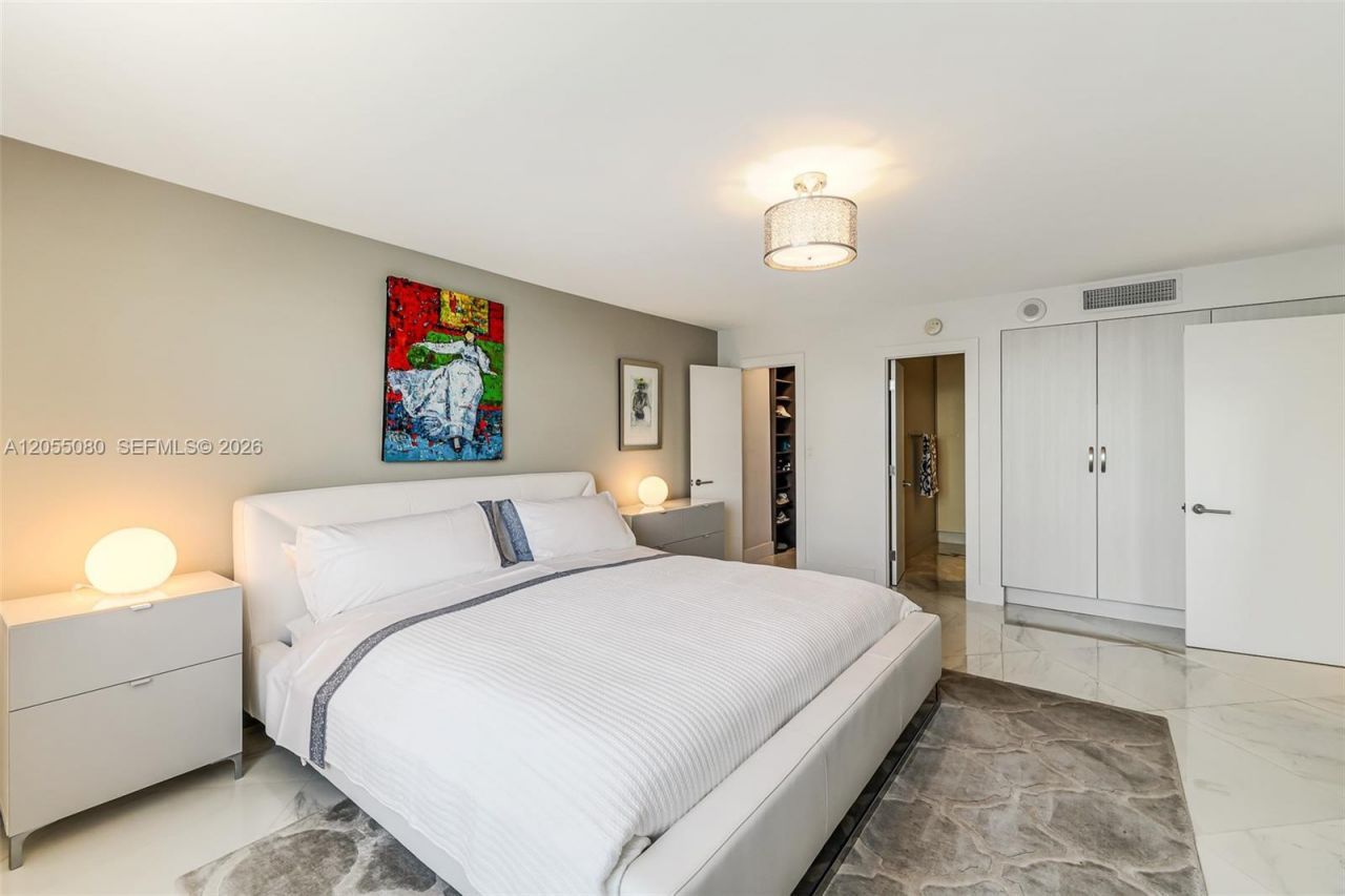 251 174th St, Unit 1104, Sunny Isles Beach, FL 33160 Photo
