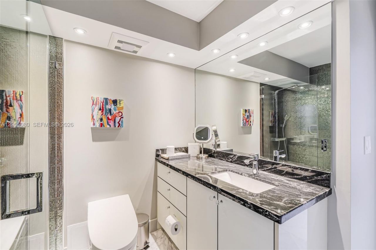 251 174th St, Unit 1104, Sunny Isles Beach, FL 33160 Photo