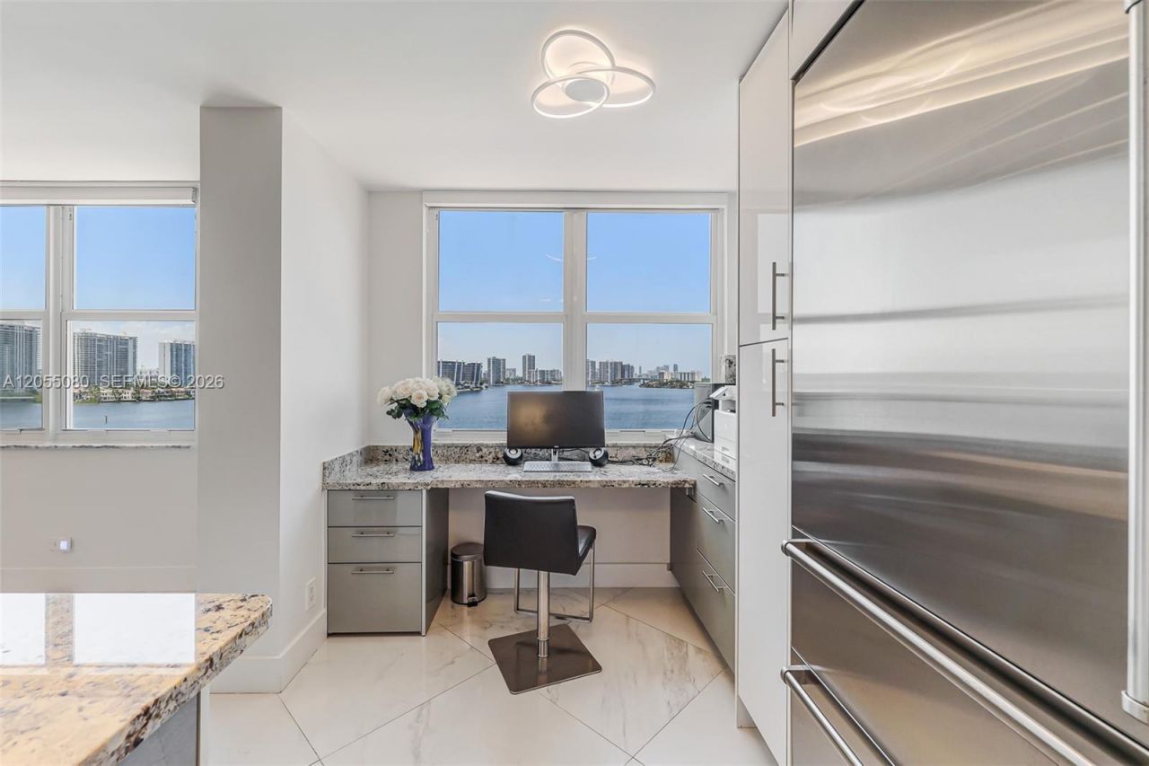 251 174th St, Unit 1104, Sunny Isles Beach, FL 33160 Photo
