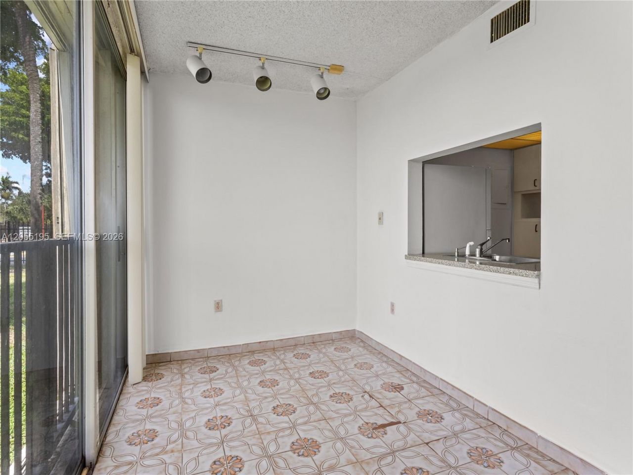 9401 SW 4th St, Unit 104, Miami, FL 33174 Photo