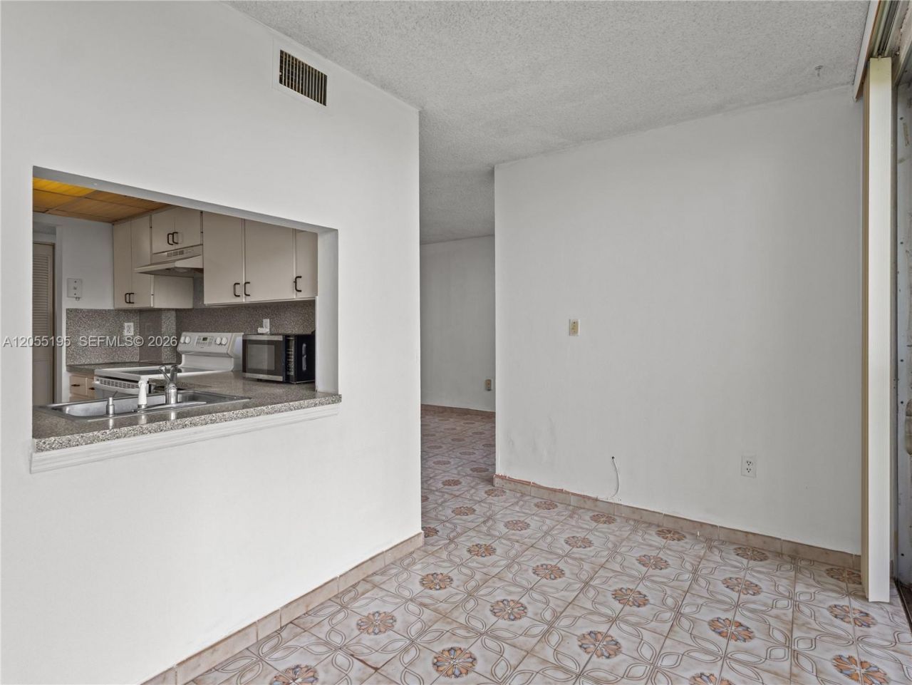 9401 SW 4th St, Unit 104, Miami, FL 33174 Photo