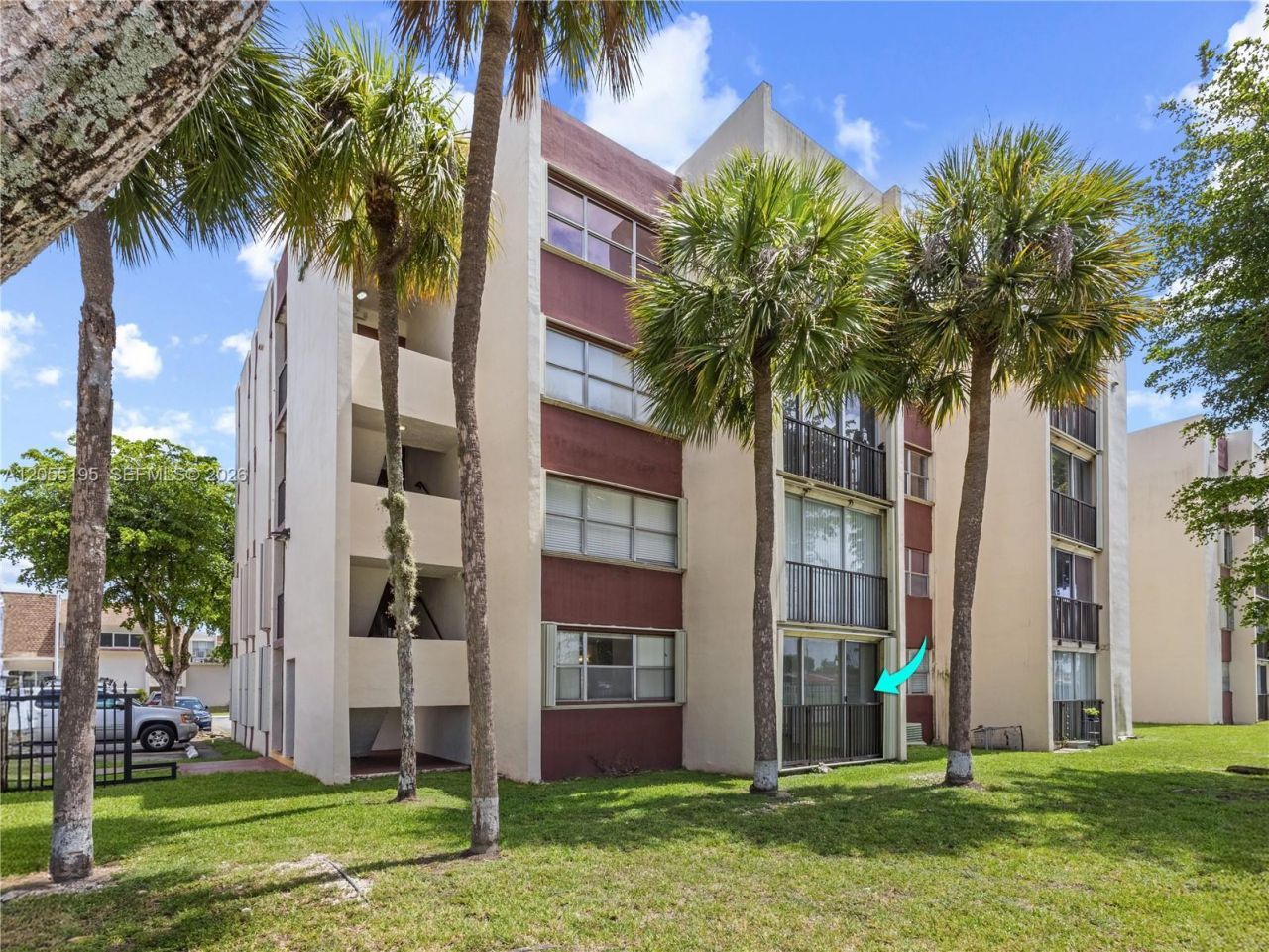 9401 SW 4th St, Unit 104, Miami, FL 33174 Photo
