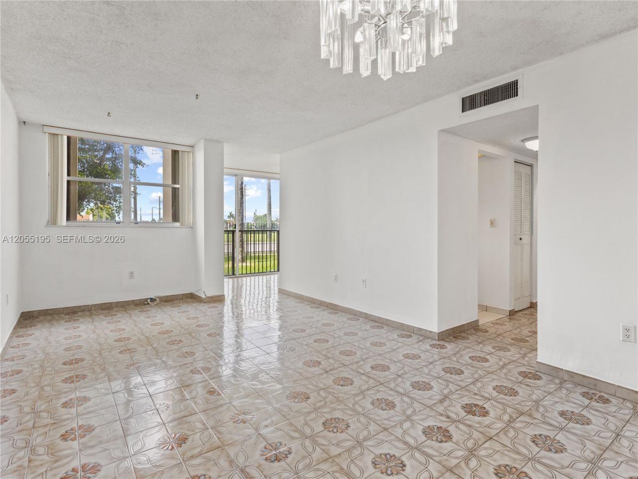 9401 SW 4th St, Unit 104, Miami, FL 33174 Photo