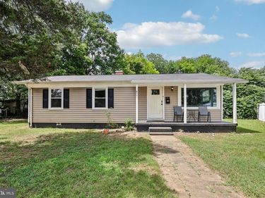 211 HOWISON AVENUE, FREDERICKSBURG, VA 22401